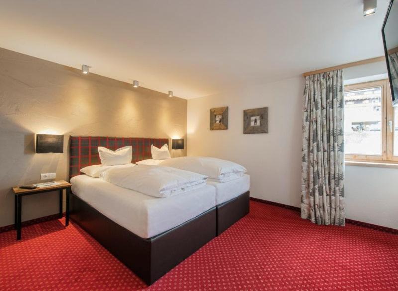 Bed and Breakfast Haus Kueng Zürs Zewnętrze zdjęcie