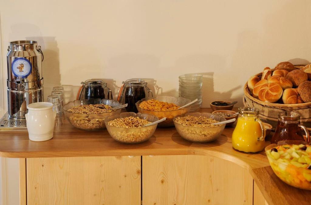 Bed and Breakfast Haus Kueng Zürs Zewnętrze zdjęcie